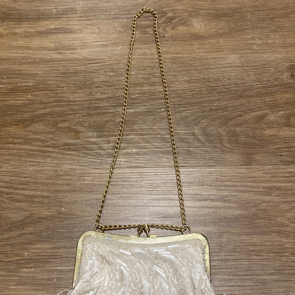 Vintage La Regale Ltd White Beaded Handbag - Picture 5 of 9